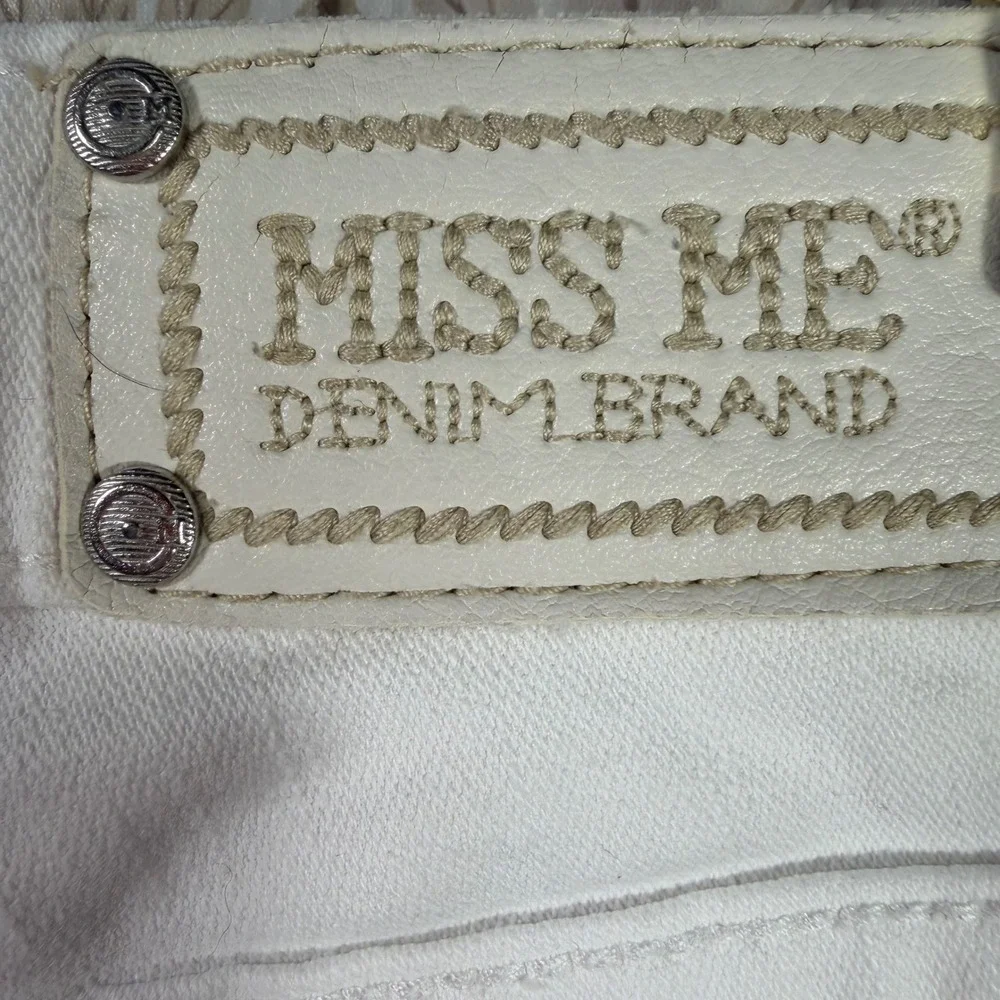 Miss Me Womens White Bootcut Jeans Rhinestone Embellished Y2K Denim Size 29
